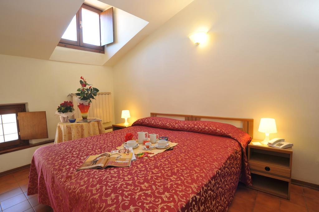 Hotel Delizia Genovese Montecatini Terme Room photo